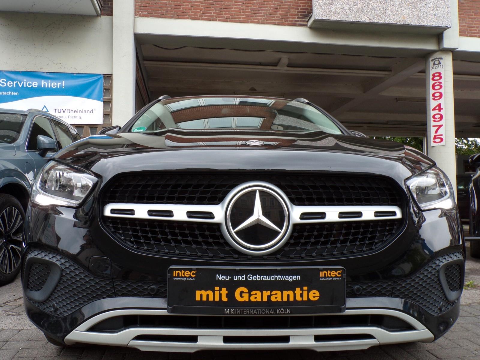 Mercedes-Benz GLA 180 d Navi Teil Leder LKA RSA PDC+