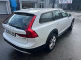 Volvo V90 Cross Country D4 AWD Pro Geartronic Pro - Volvo V90 Cross Country mit Diesel-Antrieb: Head-Up Display