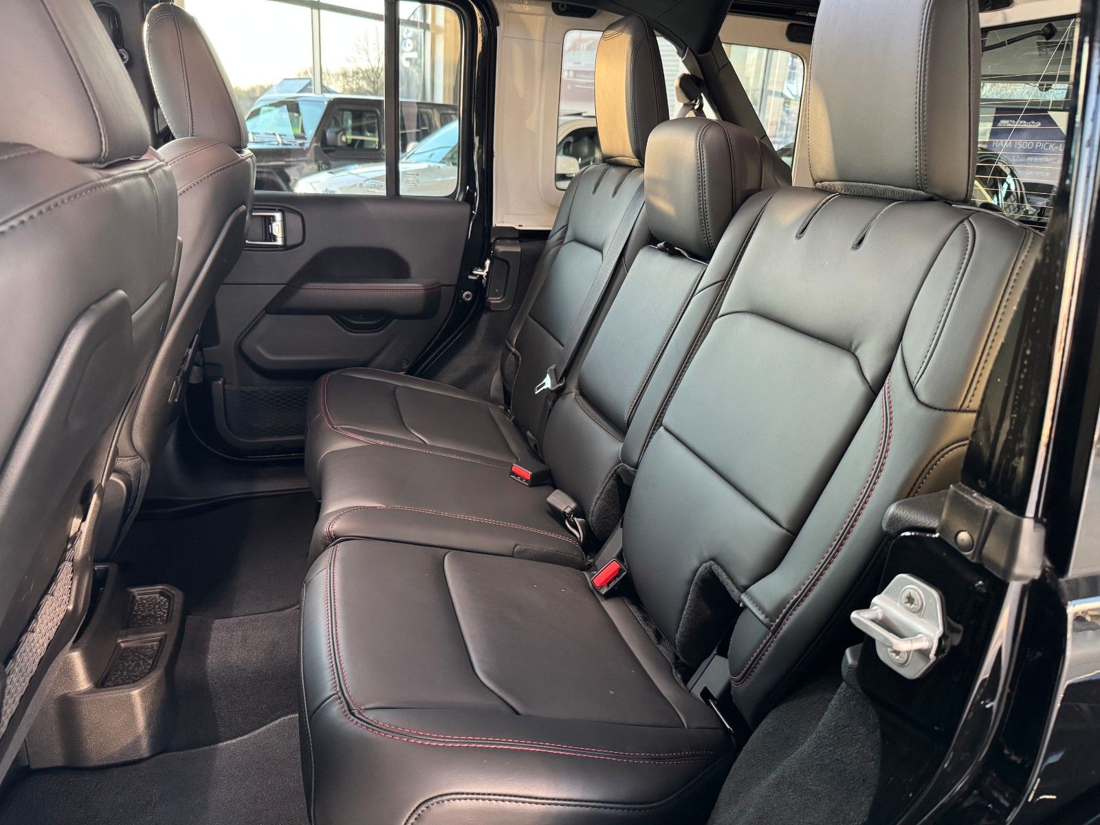 Fahrzeugabbildung Jeep Wrangler 2.0T-GDI Rubicon RECON X 4x4 "Sky One"