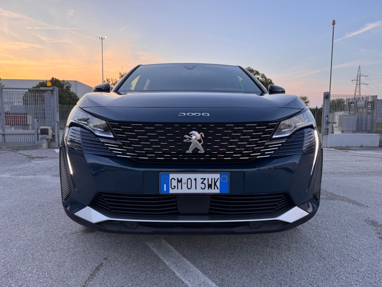 Peugeot 3008 BlueHDi 130 S&S EAT8 Allure imagem 2