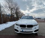 BMW X5 xDrive30d - M-Sport*Navi*Scheckgheft - BMW X5 mit Diesel-Antrieb: Weiß, Luftfederung, Geländewagen