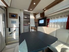 Pilote 746 FC | Hubbett | Queensbett | Face2Face