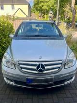 Mercedes-Benz B 170 - - Mercedes-Benz B 170 in Duisburg