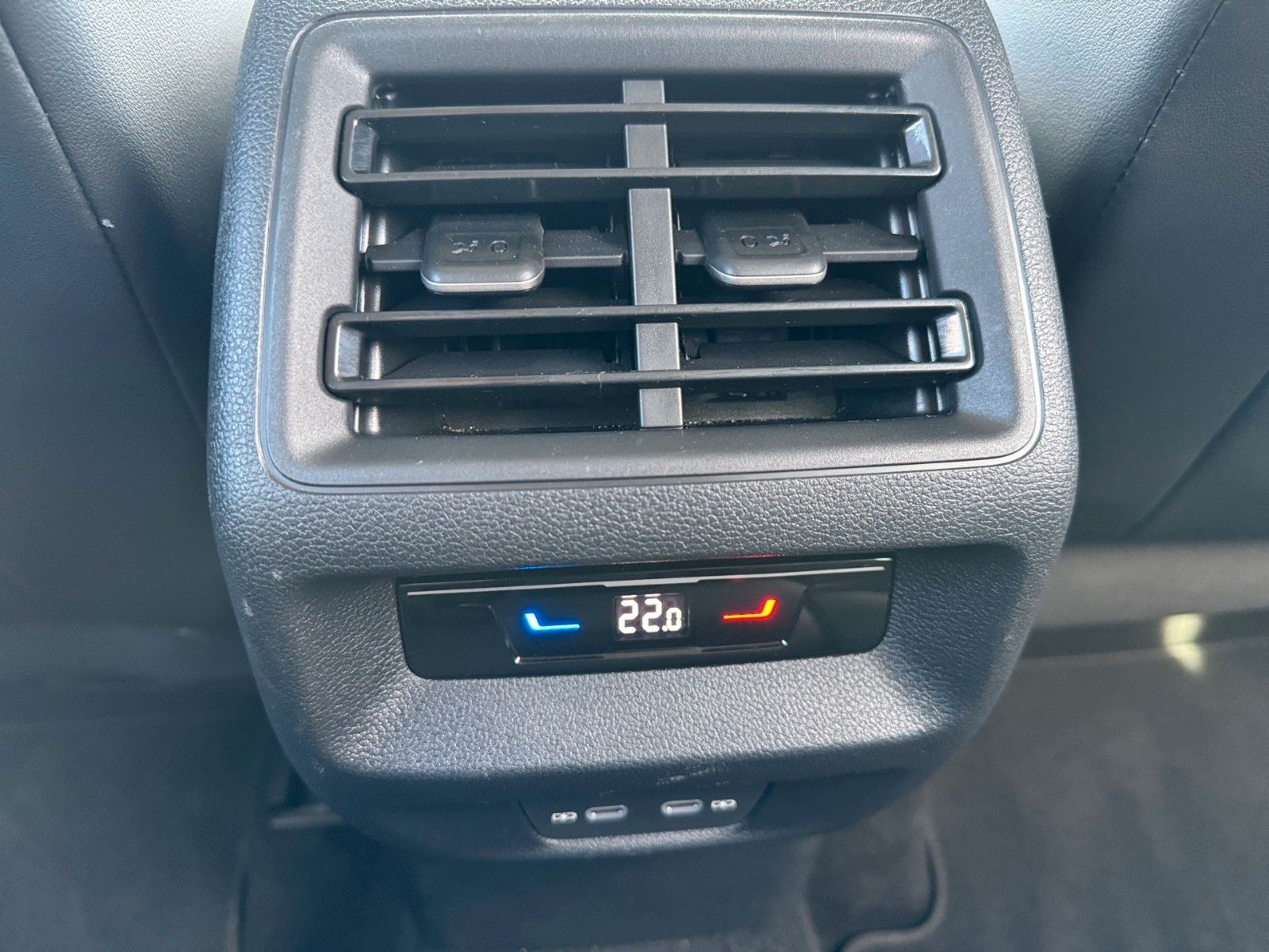 Fahrzeugabbildung Volkswagen Tiguan 1.5 eTSI Life