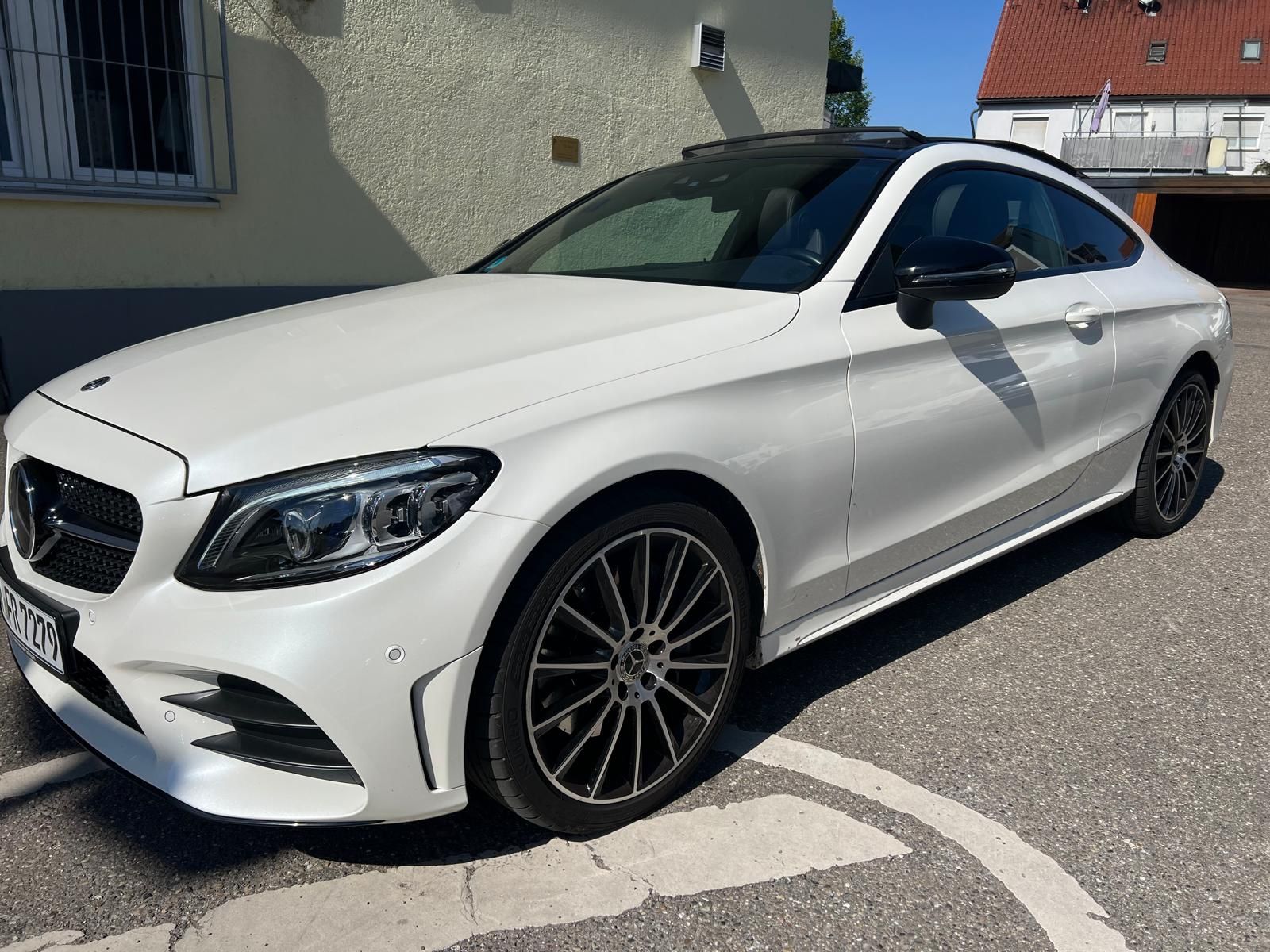 MERCEDES-BENZ C 400 Coupe 4Matic/Pano/AHK/AMGline/Night Paket