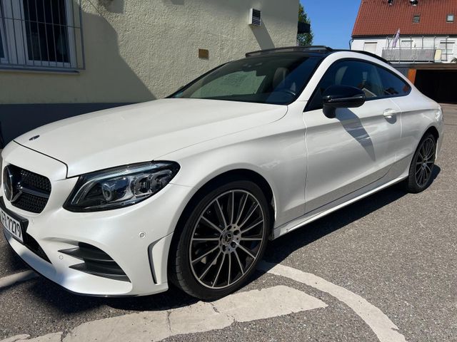 MERCEDES-BENZ C 400 Coupe 4Matic/Pano/AHK/AMGline/Night Paket