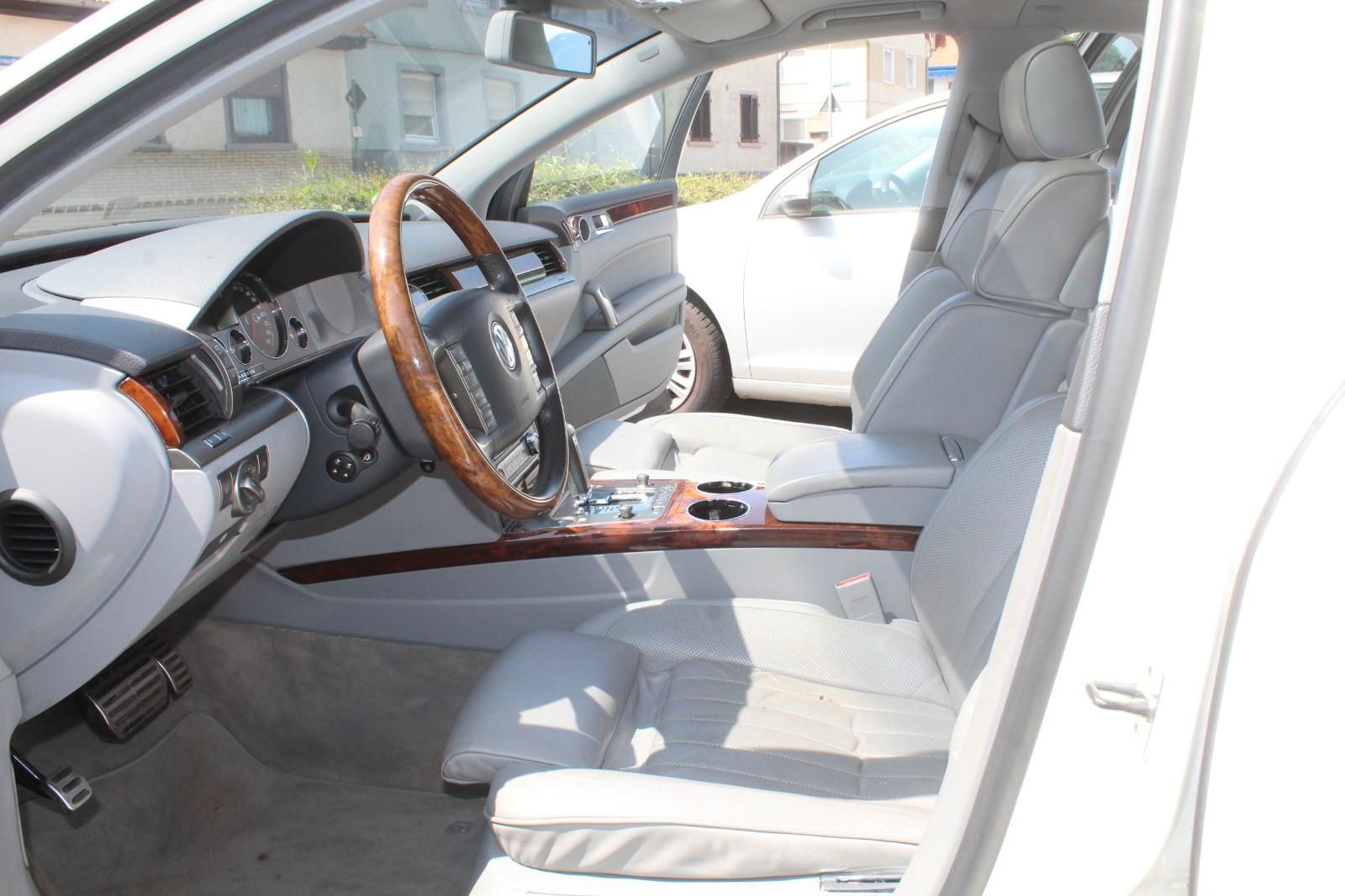 Volkswagen Phaeton 3.0 V6 TDI 4MOTION Edition 6