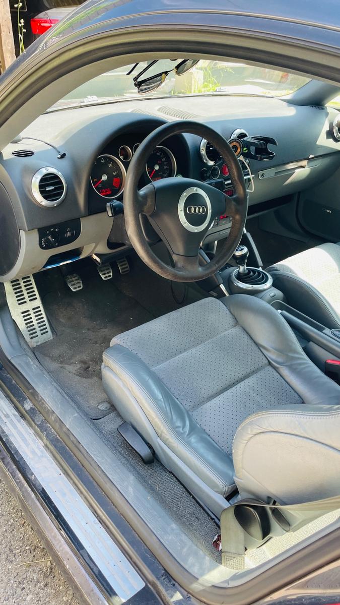 Audi TT Coupe 1.8T 110 kW -