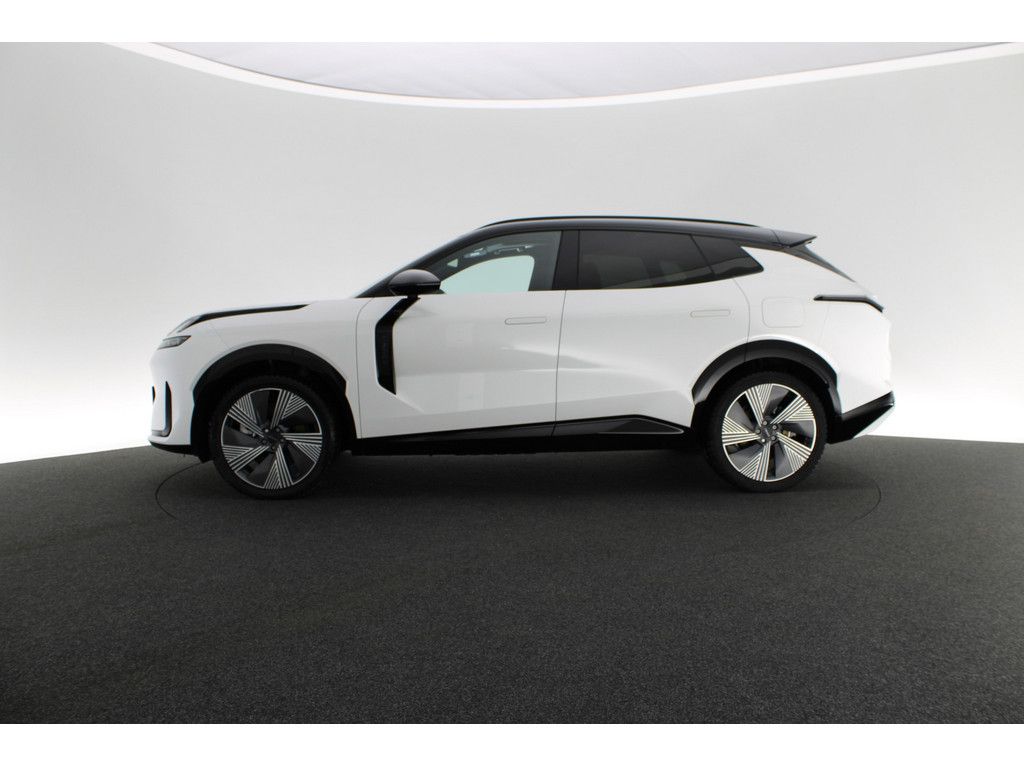 Lynk & Co 08