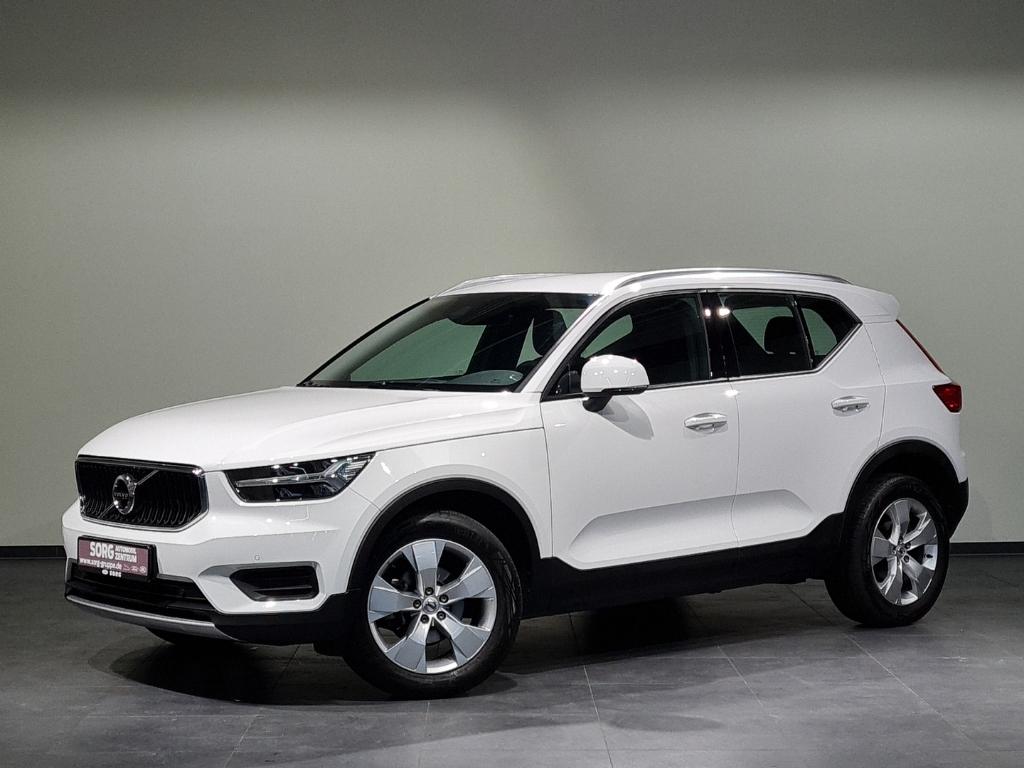 Volvo XC40 Momentum Pro 2WD