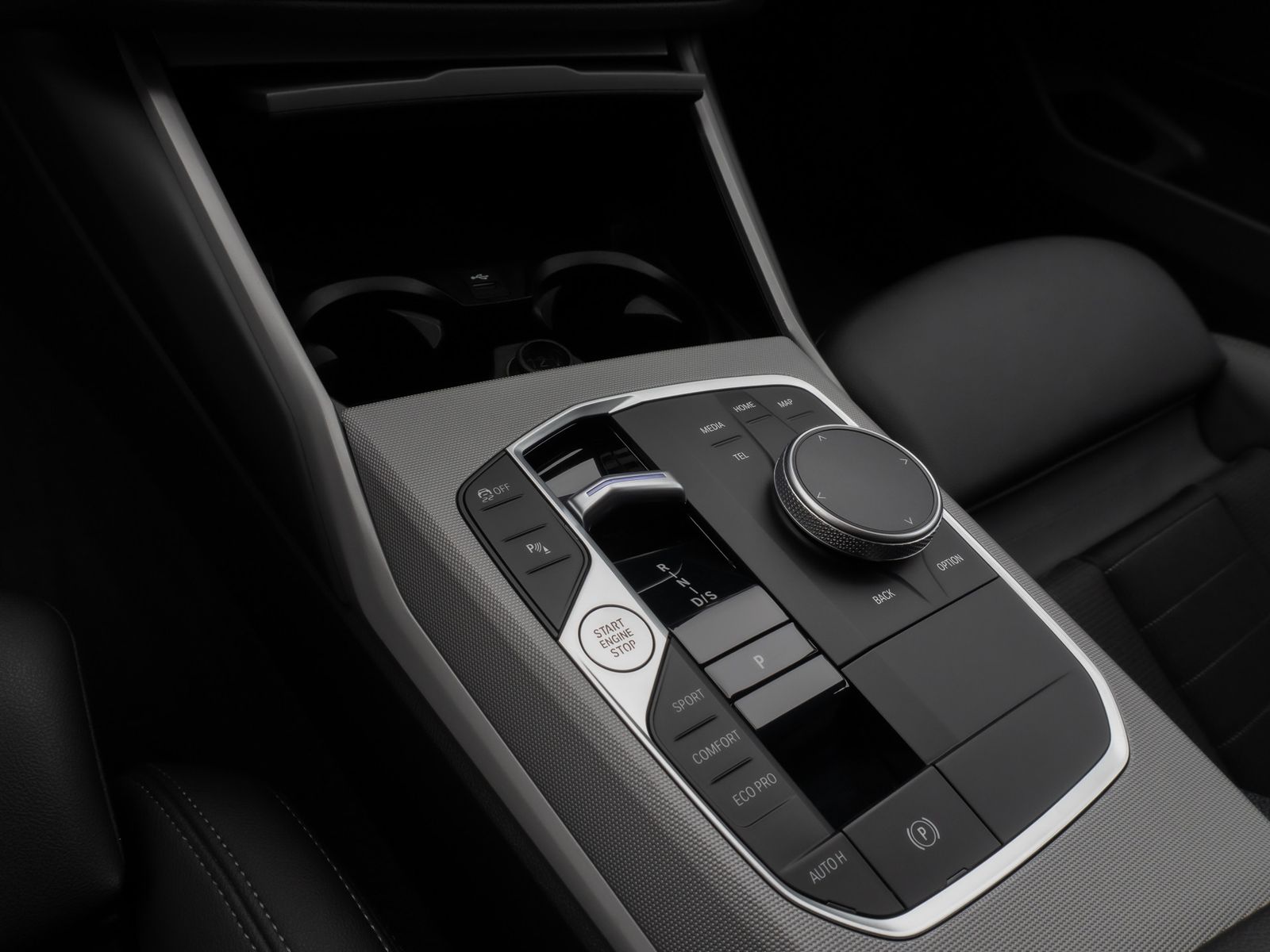 Fahrzeugabbildung BMW 320d Kamera DAB HiFi Leder Komfort Sport LED