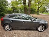 Volvo V40 T3 - - Volvo V40 in München