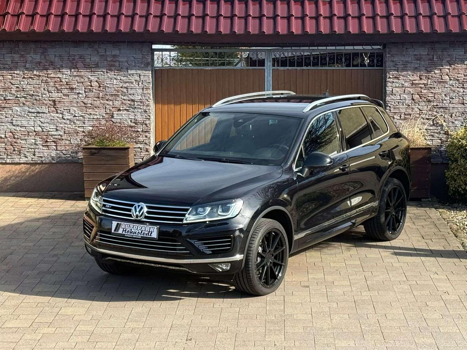 Volkswagen Touareg V6 TDI R-Line Terrain Tech 4Motion
