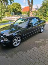 BMW E36 320i Cabrio - BMW 320 aus 1994: 320i