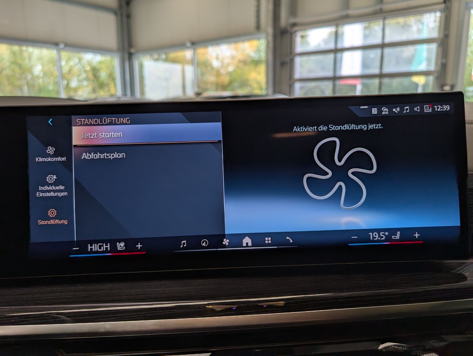 Fahrzeugabbildung BMW X5 30d xDrive M-Sport Innovati AHK H&K UPE:105T€