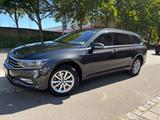 Volkswagen Passat4Motion2.0TDI/AUTOMATIK/KAMERA/DAB/I HAND - Volkswagen Passat: TDI 4motion