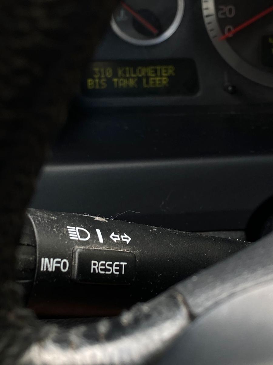 Volvo V70 2007 — photo 7