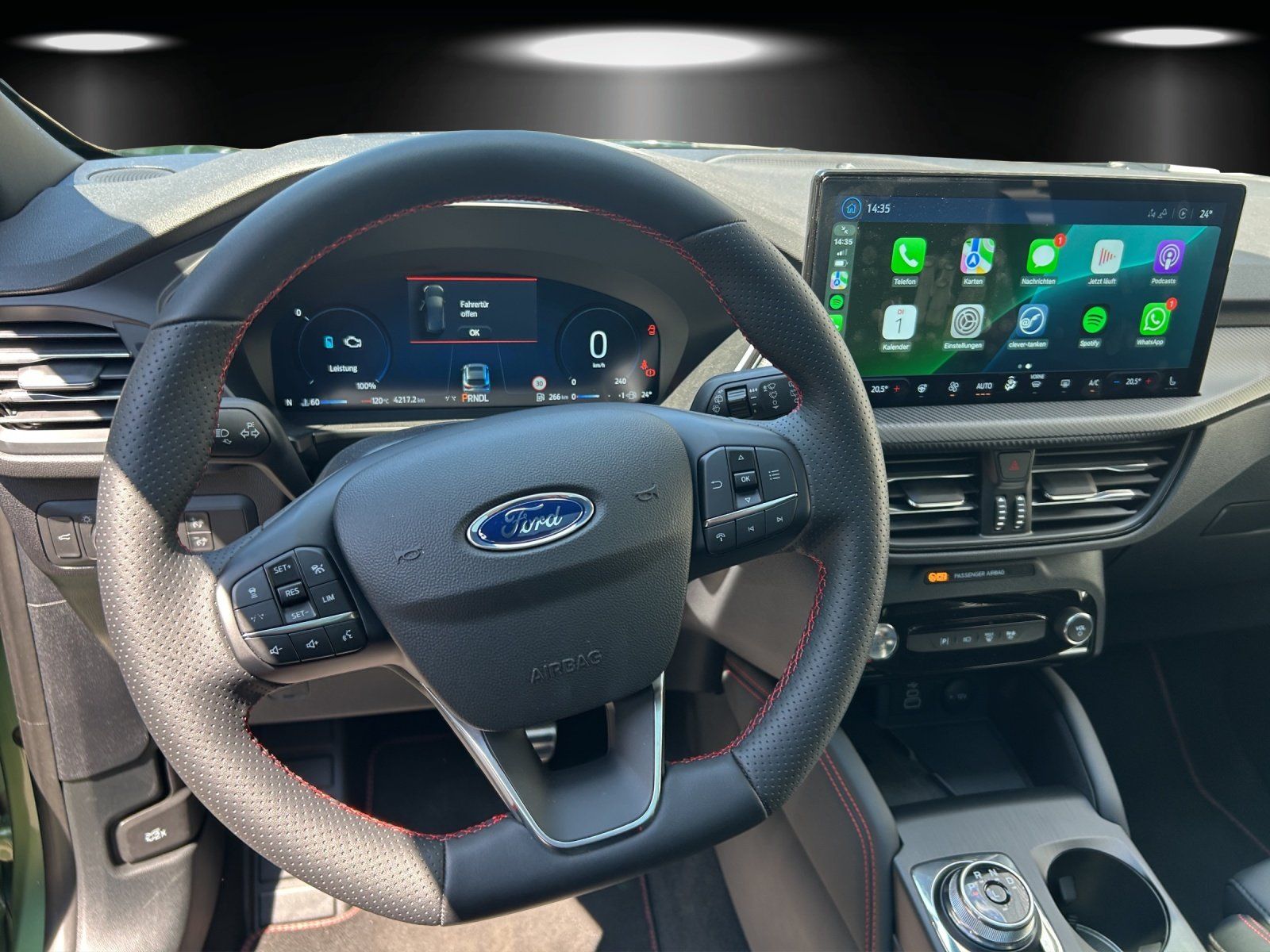 Fahrzeugabbildung Ford Kuga ST-Line X FHEV Allrad HUD El. Panodach Navi