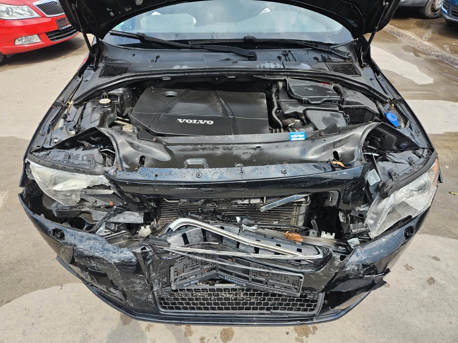 Volvo V70 2010 — photo 20