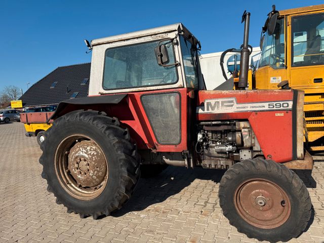 Massey Ferguson MF590