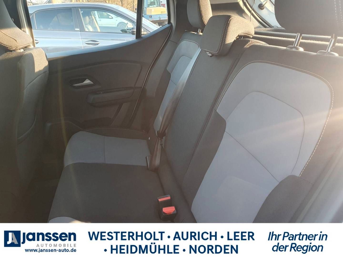 Fahrzeugabbildung Dacia Sandero Stepway Extreme+ TCe 110
