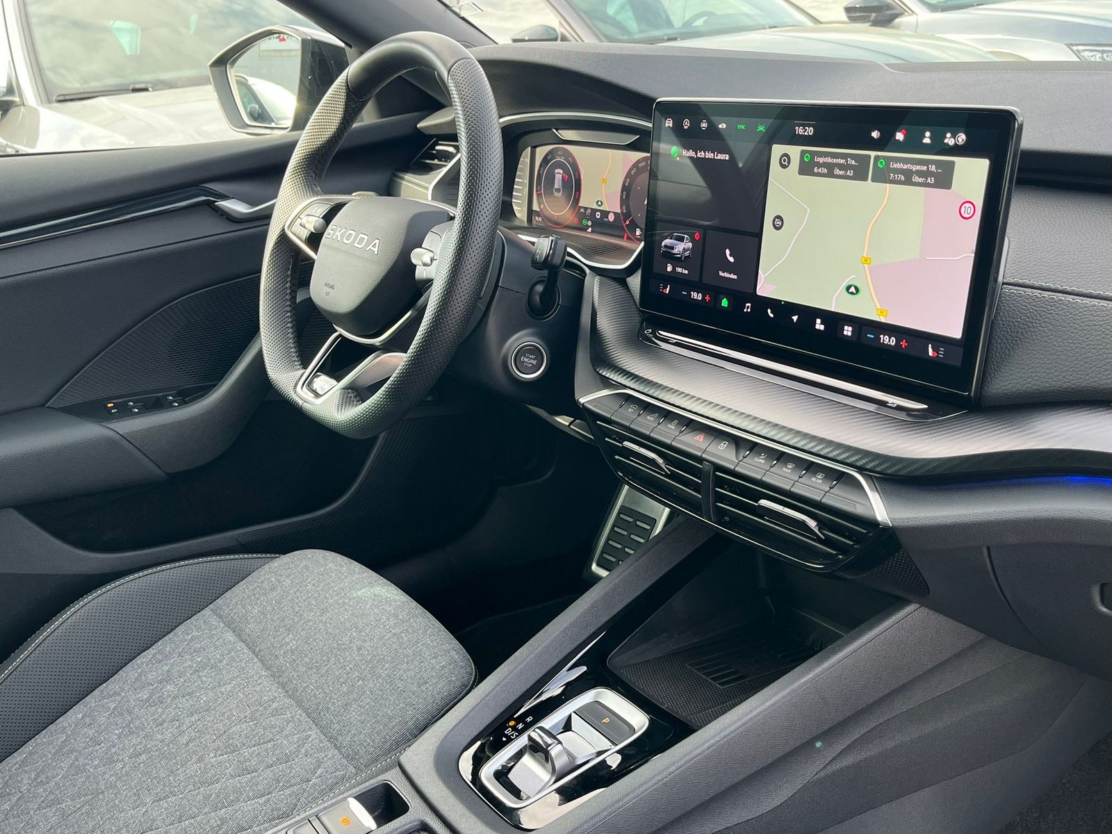 Imagen del vehículo: SKODA Octavia 2.0 TDI Sportline DSG MATRIX*INVIERNO*5 años