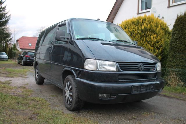 Volkswagen T4 Caravelle 2,5-l-Diesel TDI 111KW