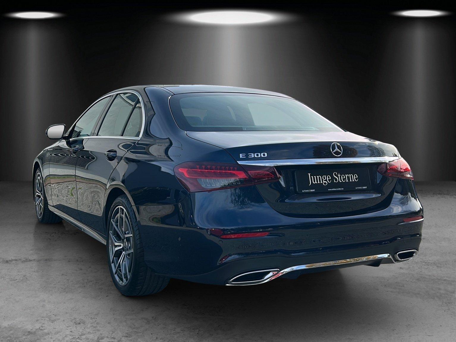 Mercedes-Benz E 300 AMG Pano DISTRO HighEndMBUX Busin 360° LED