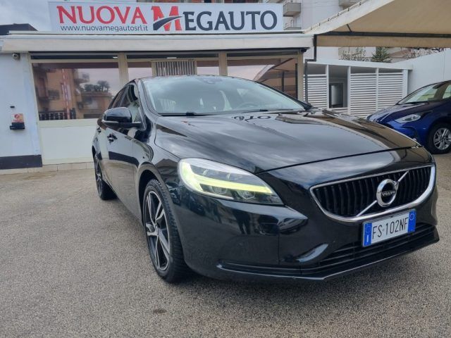 Volvo VOLVO V40 Plus