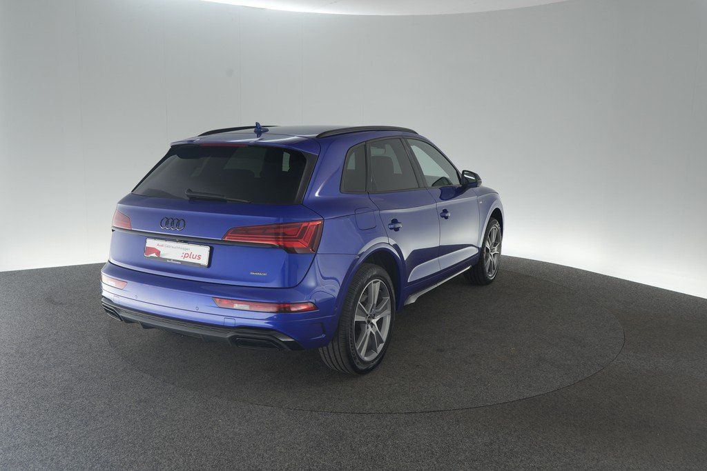 Audi Q5 55 TFSIe quattro S tronic S line AHK imagem 2
