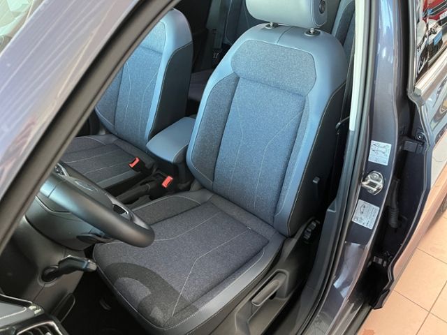 Fahrzeugabbildung Volkswagen T-Cross 1.0 TSI DSG STYLE GJR IQ.DRIVE KAMERA