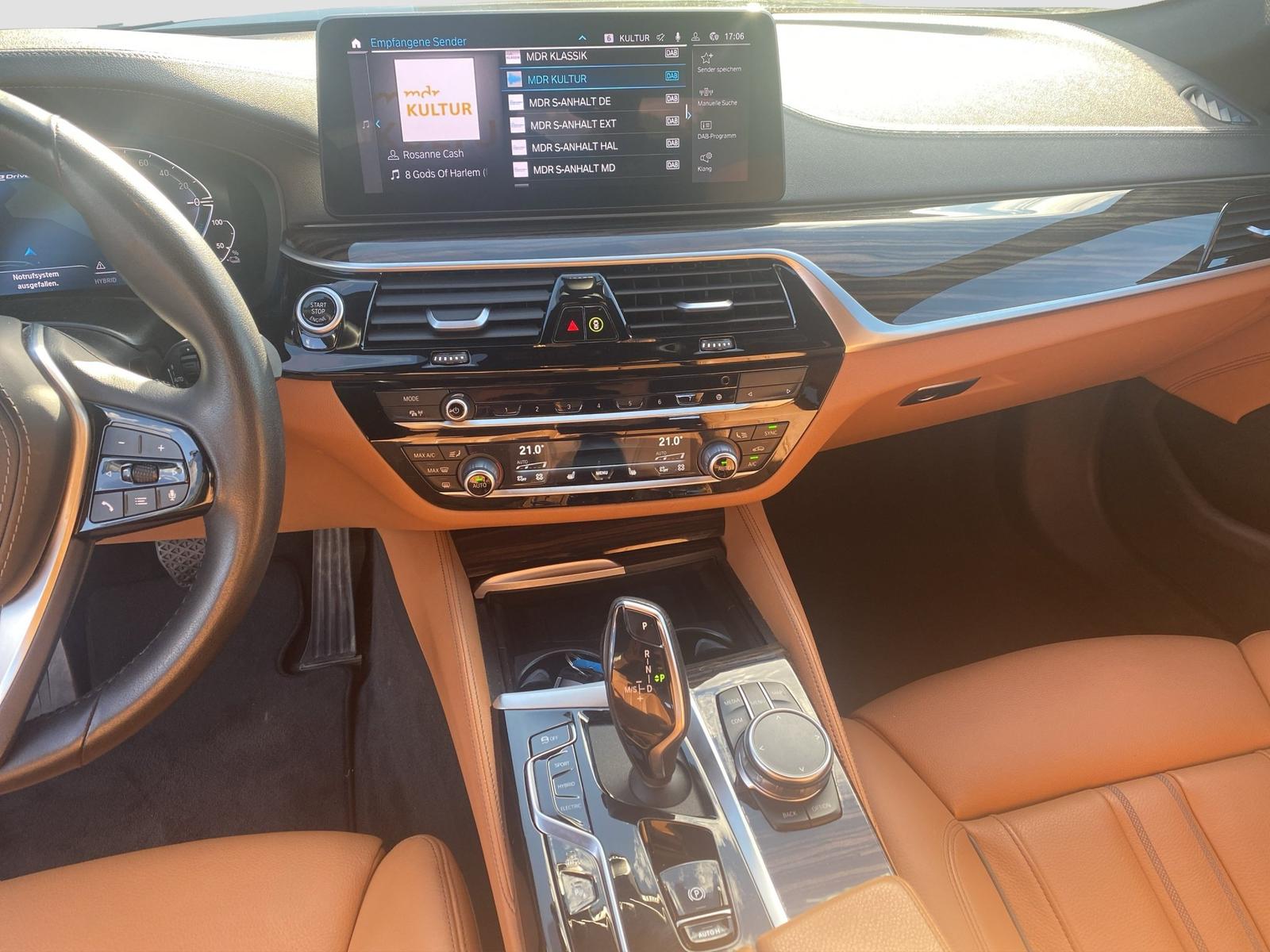 BMW 530e Touring Aut. Luxury Line ACC Laser AHK