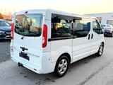 Opel Vivaro 2.5 CDTI Tour Cosmo Klima_Standheizung - gebrauchte Opel Vivaro aus dem Jahr 2010
