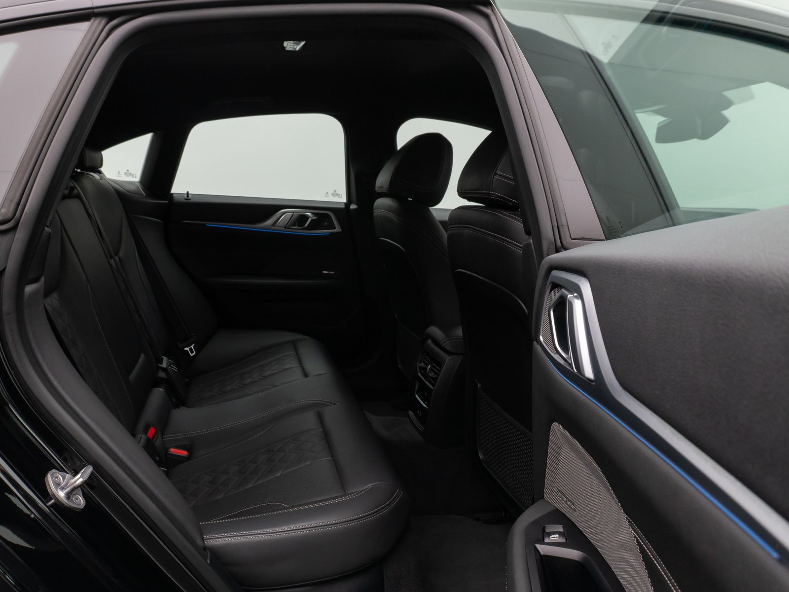 Fahrzeugabbildung BMW i4 M50 Gran Coupé Kamera Laser H/K HUD ACC AHK