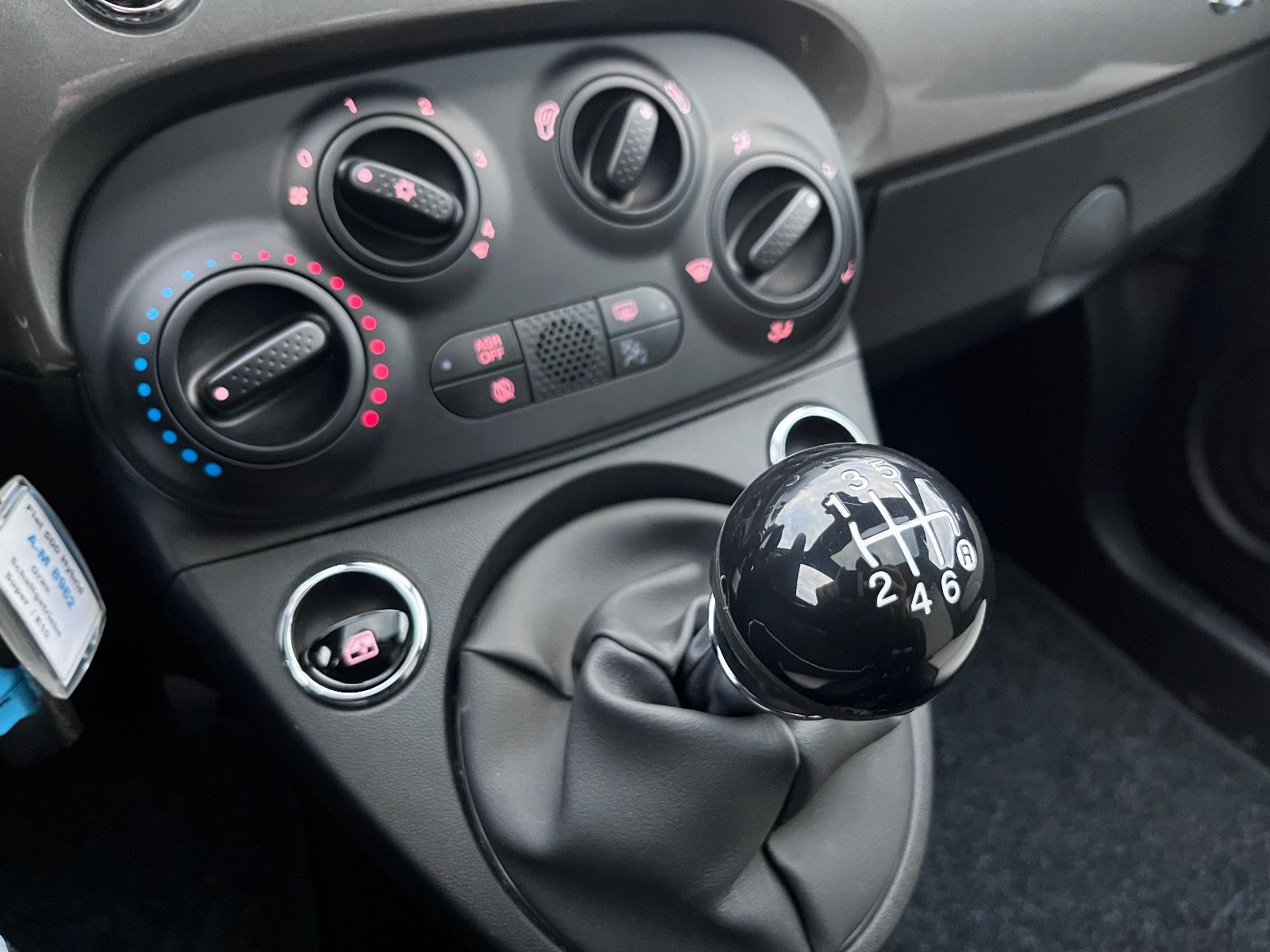 Fahrzeugabbildung Fiat 500 Dolcevita Hybrid