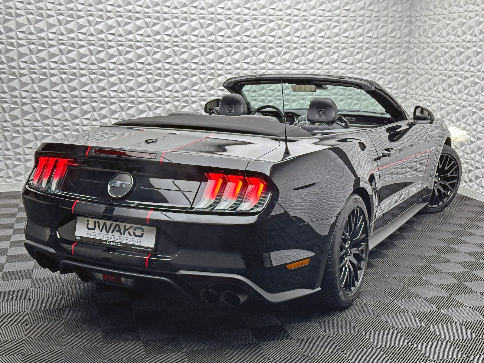 Fahrzeugabbildung Ford MUSTANG GT 5.0 V8 CABRIO/KEYL/NAVI/ACC/LED