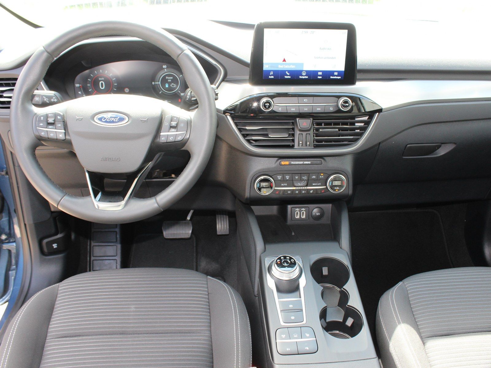 Fahrzeugabbildung Ford Kuga Plug-In Hybrid Titanium 2,5 Duratec