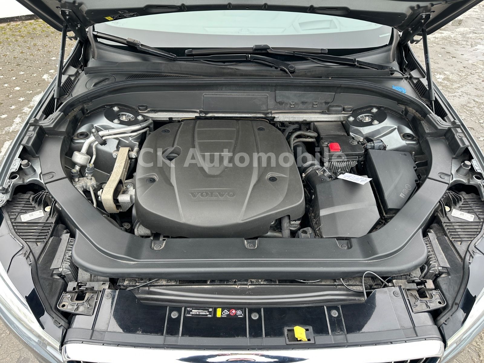 Fahrzeugabbildung Volvo XC60 D4 Inscription 2WD/BLIS/Head-Up/Pano/360°