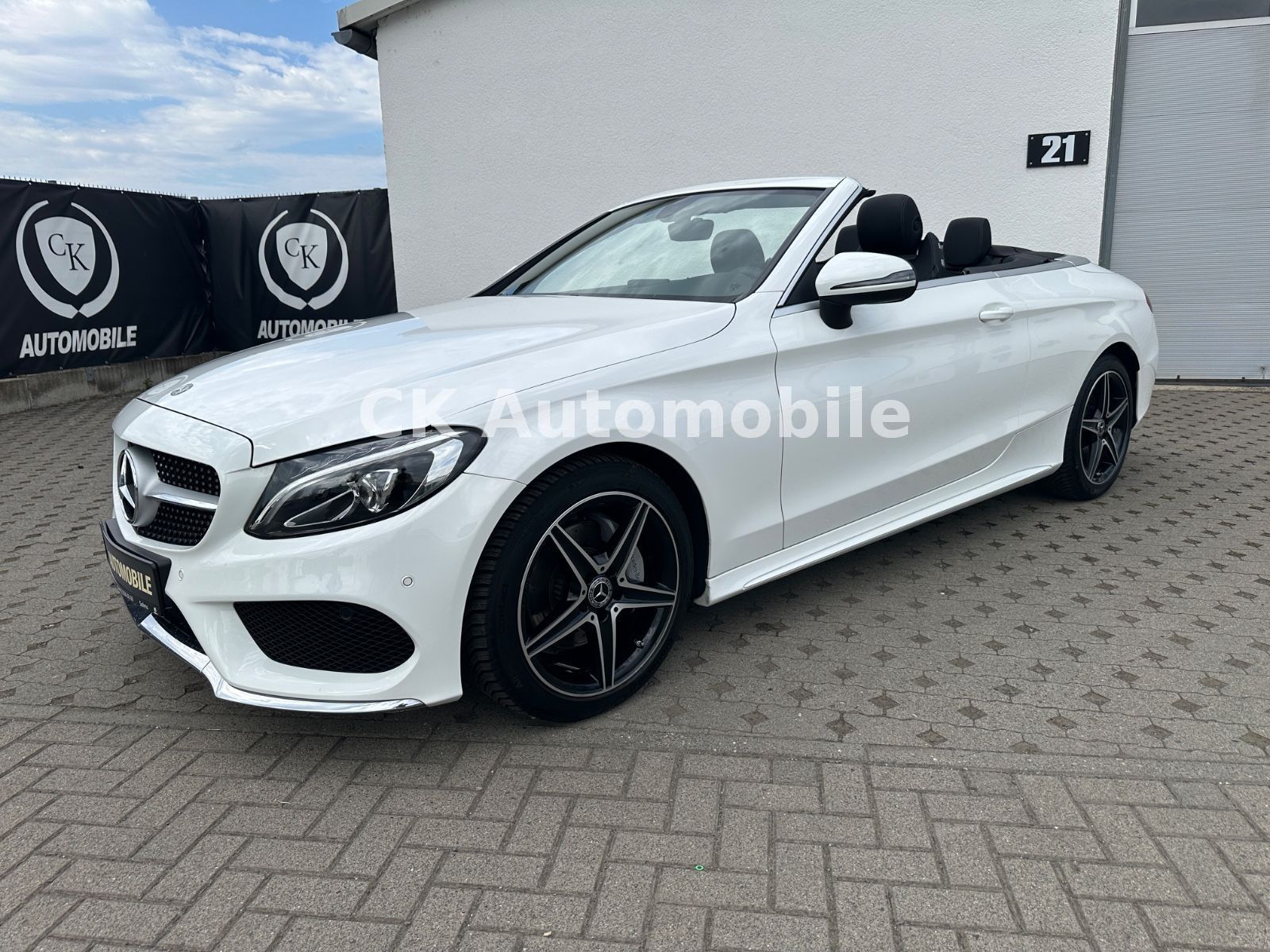Fahrzeugabbildung Mercedes-Benz C200 Cabrio AMG-Line/Navi/ILS LED/Tempomat