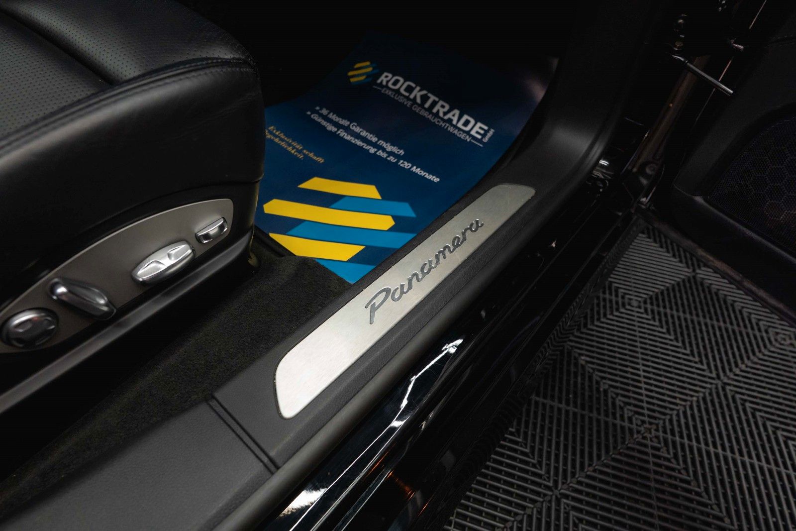 Fahrzeugabbildung Porsche Panamera 3.0 V6 Diesel *Active Suspension*Kamera