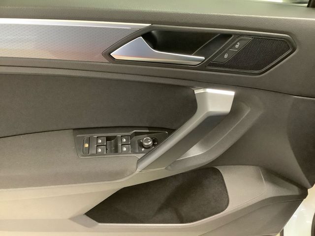 Tiguan Active 1,5 l 96 kW LED, Navi, ACC, FS beh