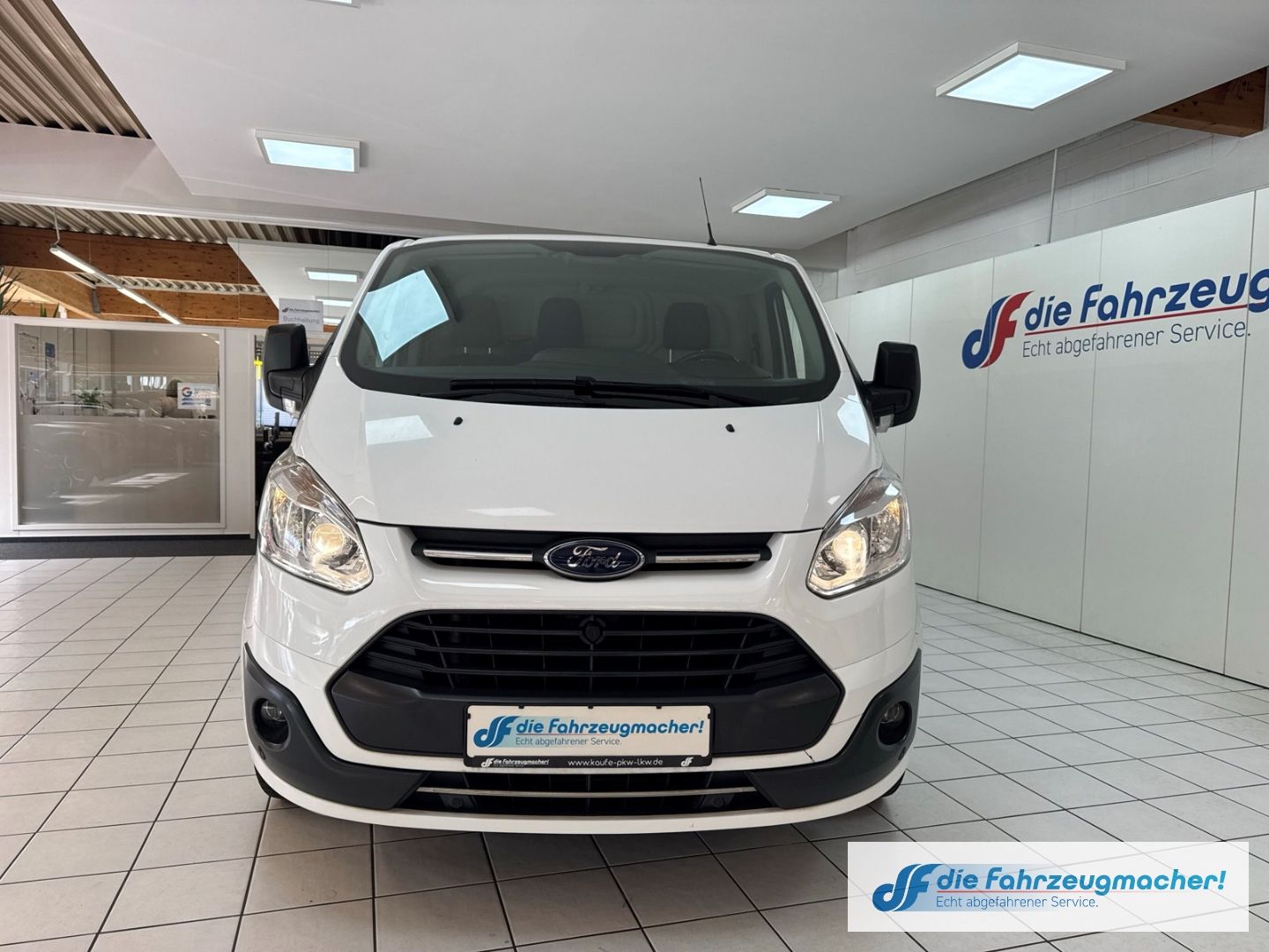Fahrzeugabbildung Ford Transit Custom Kasten 290 L1 Trend Berganfahra
