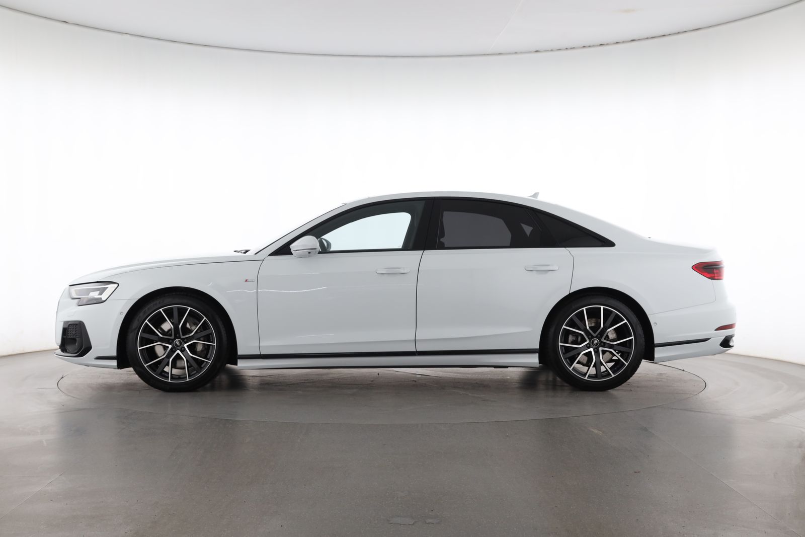 Audi A8 - Bild 3