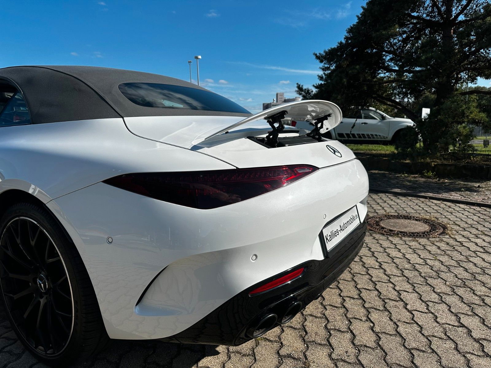 Fahrzeugabbildung Mercedes-Benz SL 43 AMG