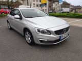 Volvo S60 D3 Geartronic Kinetic Kinetic - Volvo S60 Kinetic mit Diesel-Antrieb