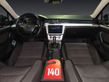 Volkswagen Passat Variant - 10