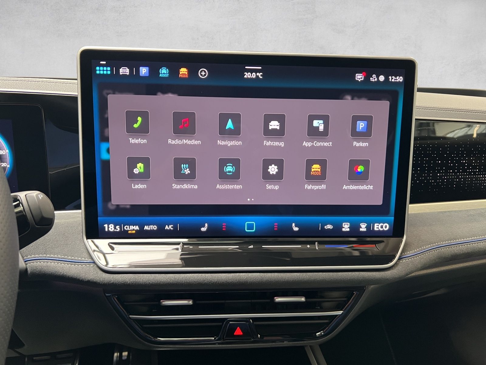 Passat Variant R-Line 1.5 TSI eHybrid AHK*Pano