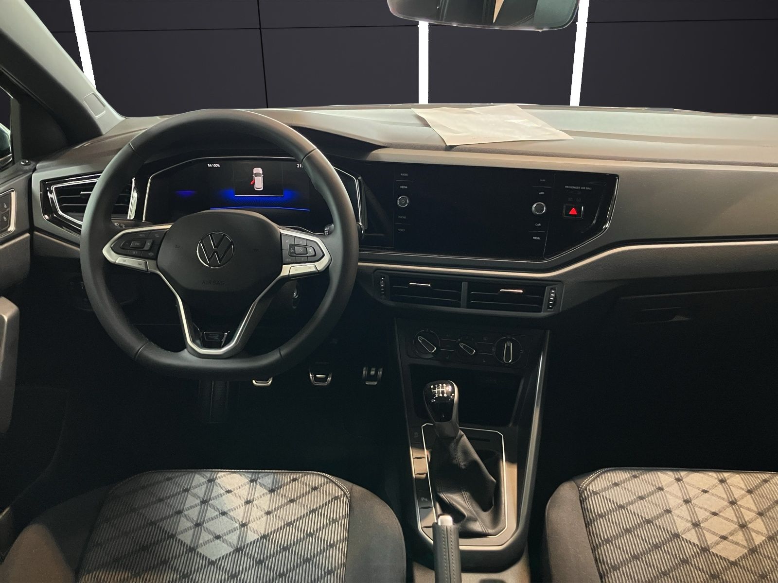 Fahrzeugabbildung Volkswagen Taigo R-Line Black-Style RearView