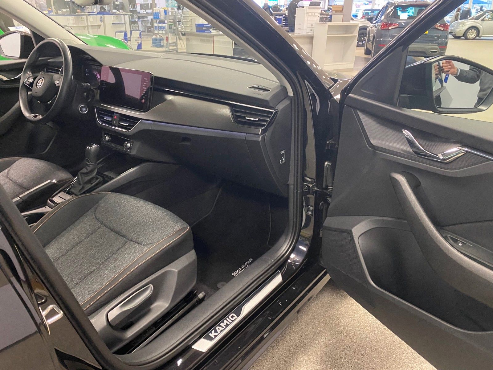 Fahrzeugabbildung SKODA Kamiq 1.5 TSI CLEVER+NAVI+Rück.KAMERA+ALLWETTER+