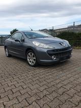 Peugeot 207 CC  ( 1 Hand ) - Peugeot 207 in Leverkusen